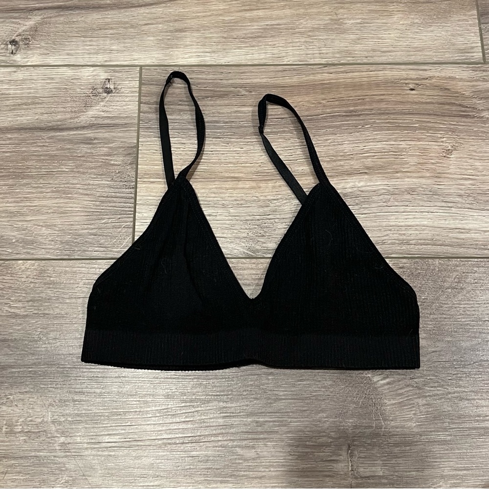 Black ribbed bralette